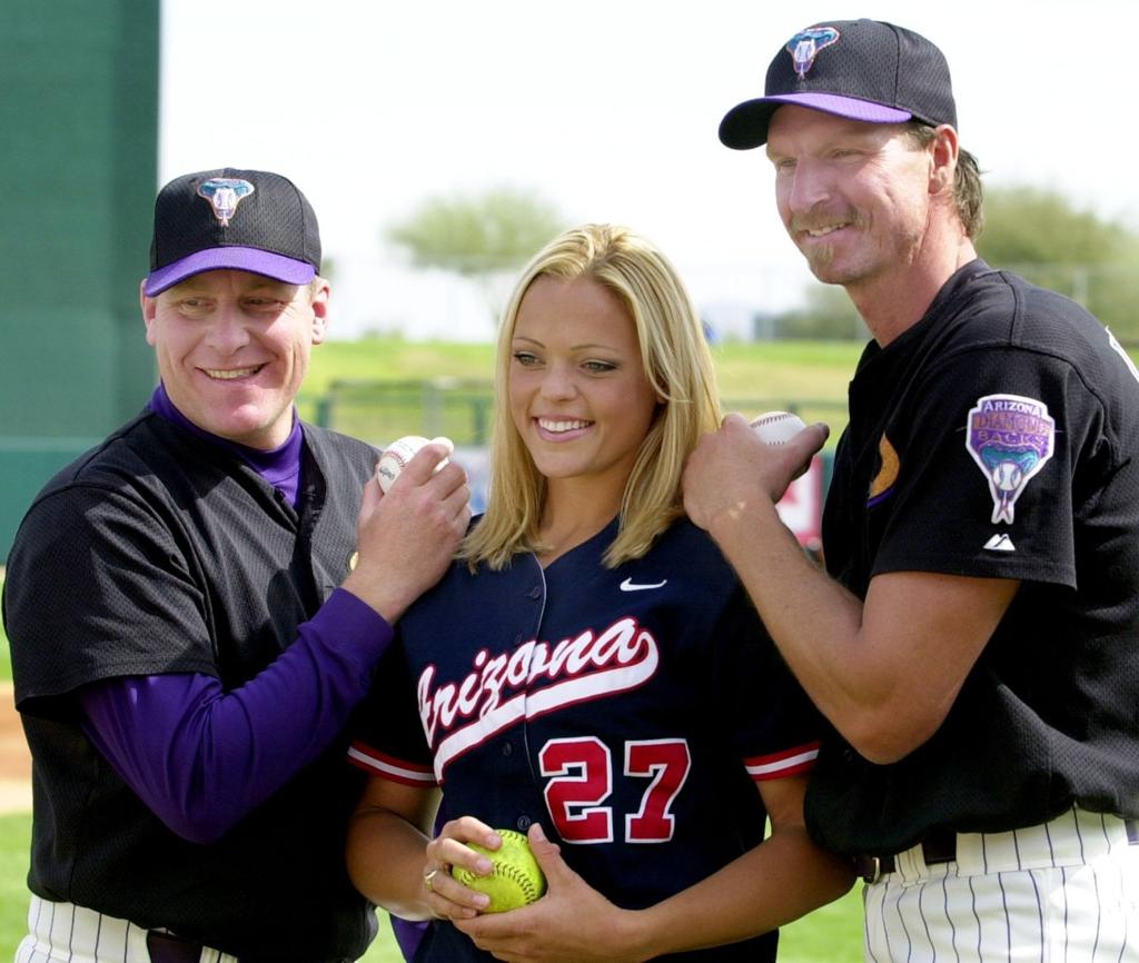 1 Jennie Finch 60 Straight Pitching Wins Tucson Com