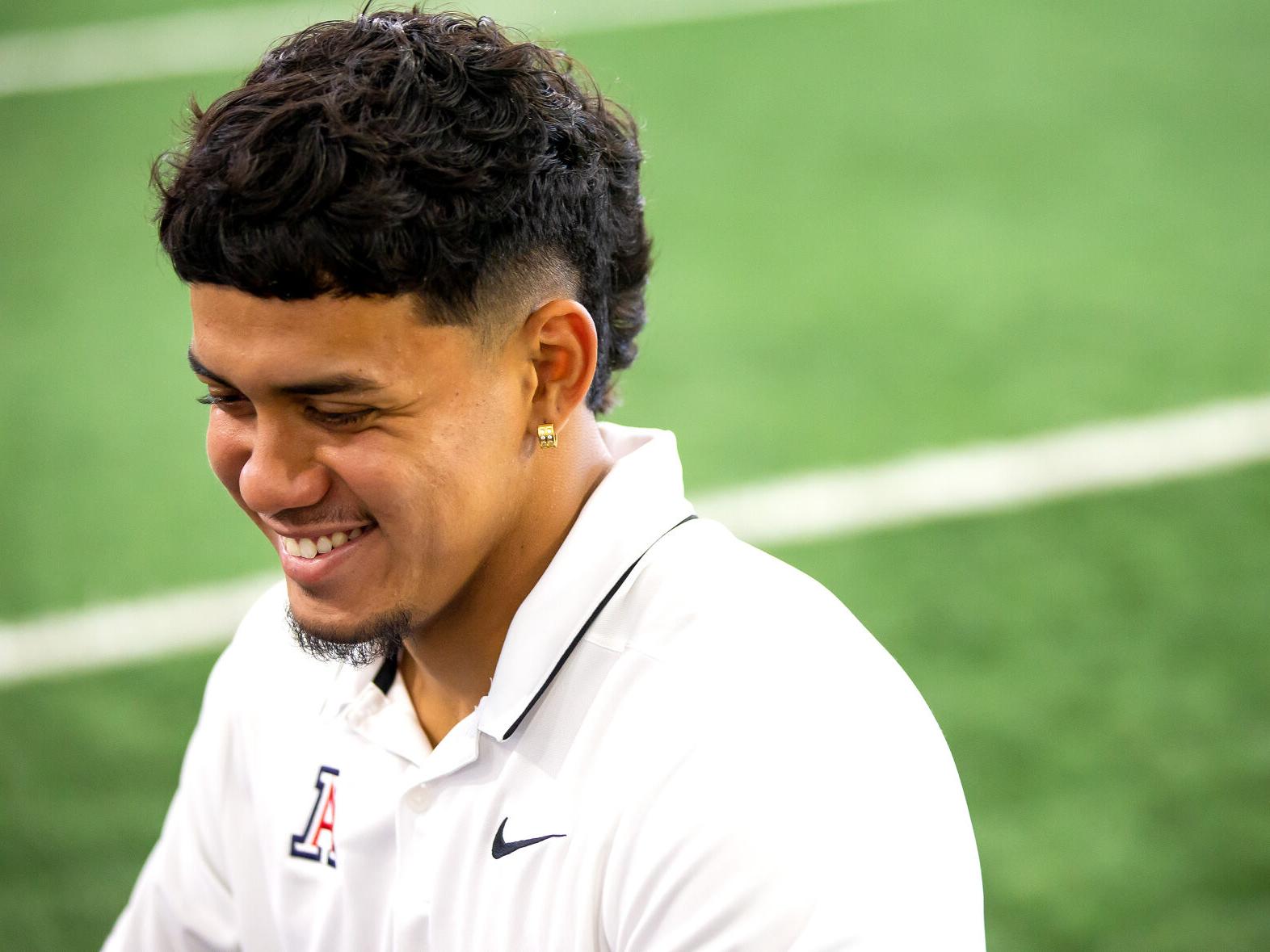 Pac-12 Hotline: As camps open, all eyes on league's new QBs, DCs | Pac-12-hotline | tucson.com Pac-12 Hotline: As camps open, all eyes on league's new QBs, DCs | Pac-12-hotline | tucson.com