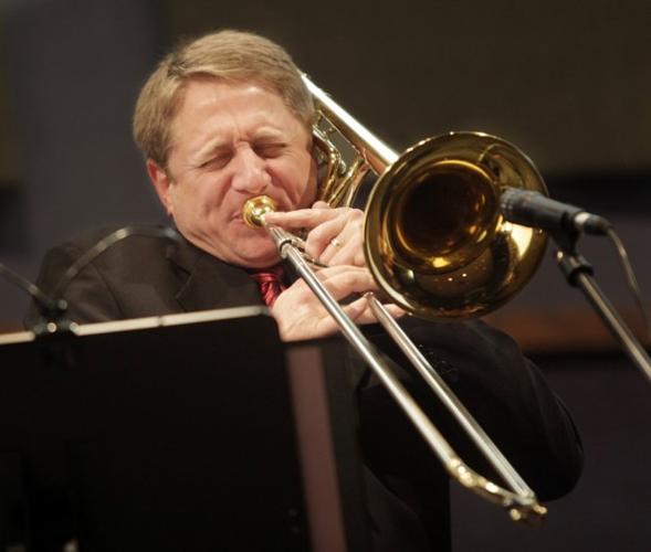 Hundreds attend klezmer concert   