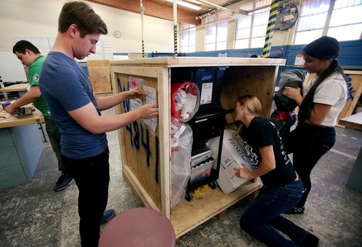 Professor delivers robotics workshop at Brazos County school