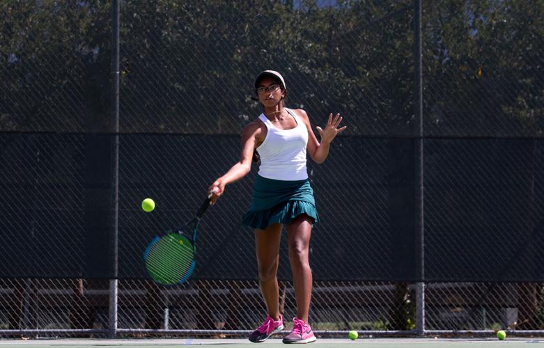 051921-tuc-spt-second serve-p3.JPG