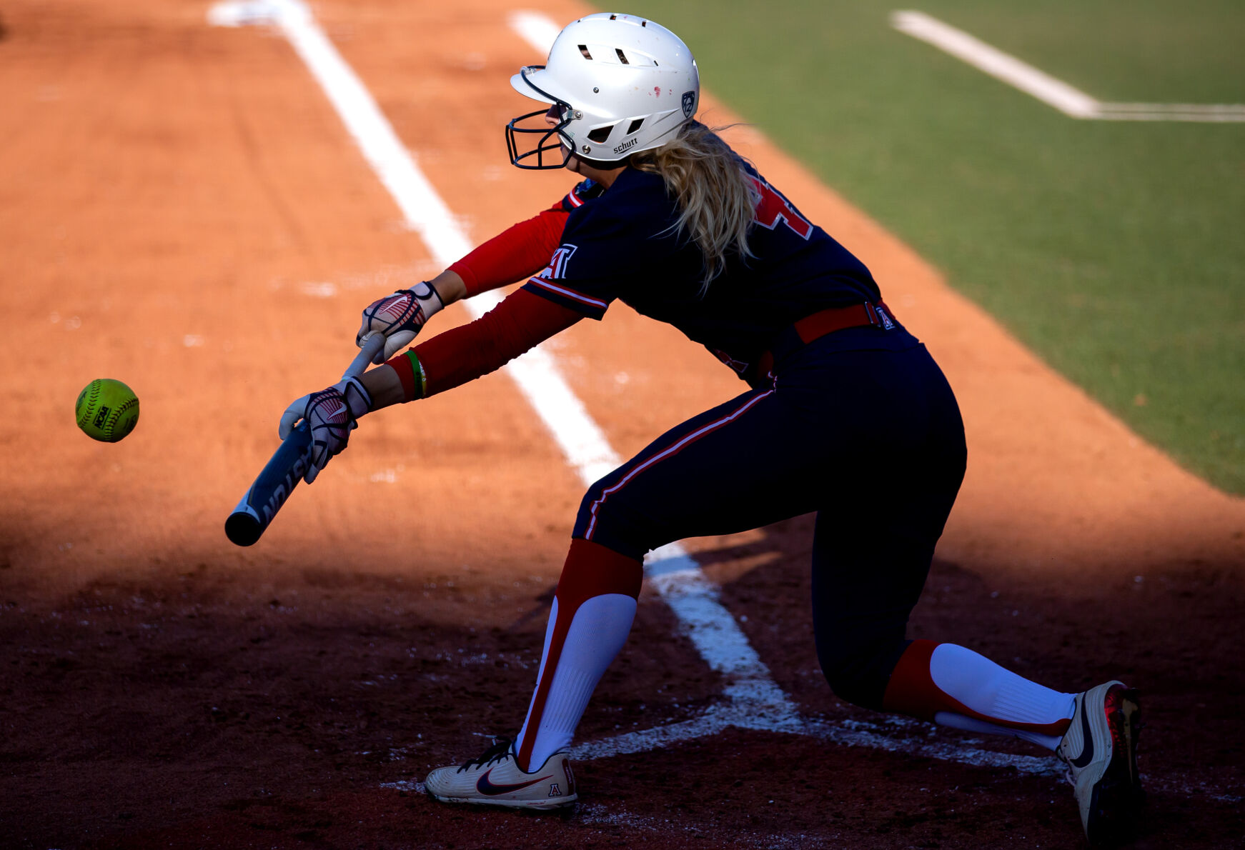 Montana Fouts, Alabama put Wildcats on brink of Womens College World Series elimination