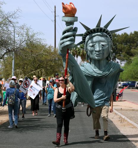 Crowd gathers at Tucson's Reid Park for 'No Kings' rally
