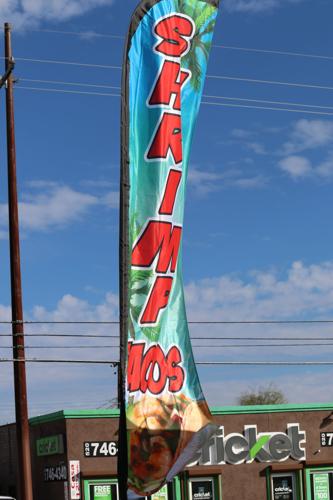 shrimp tacos at el bochas.JPG