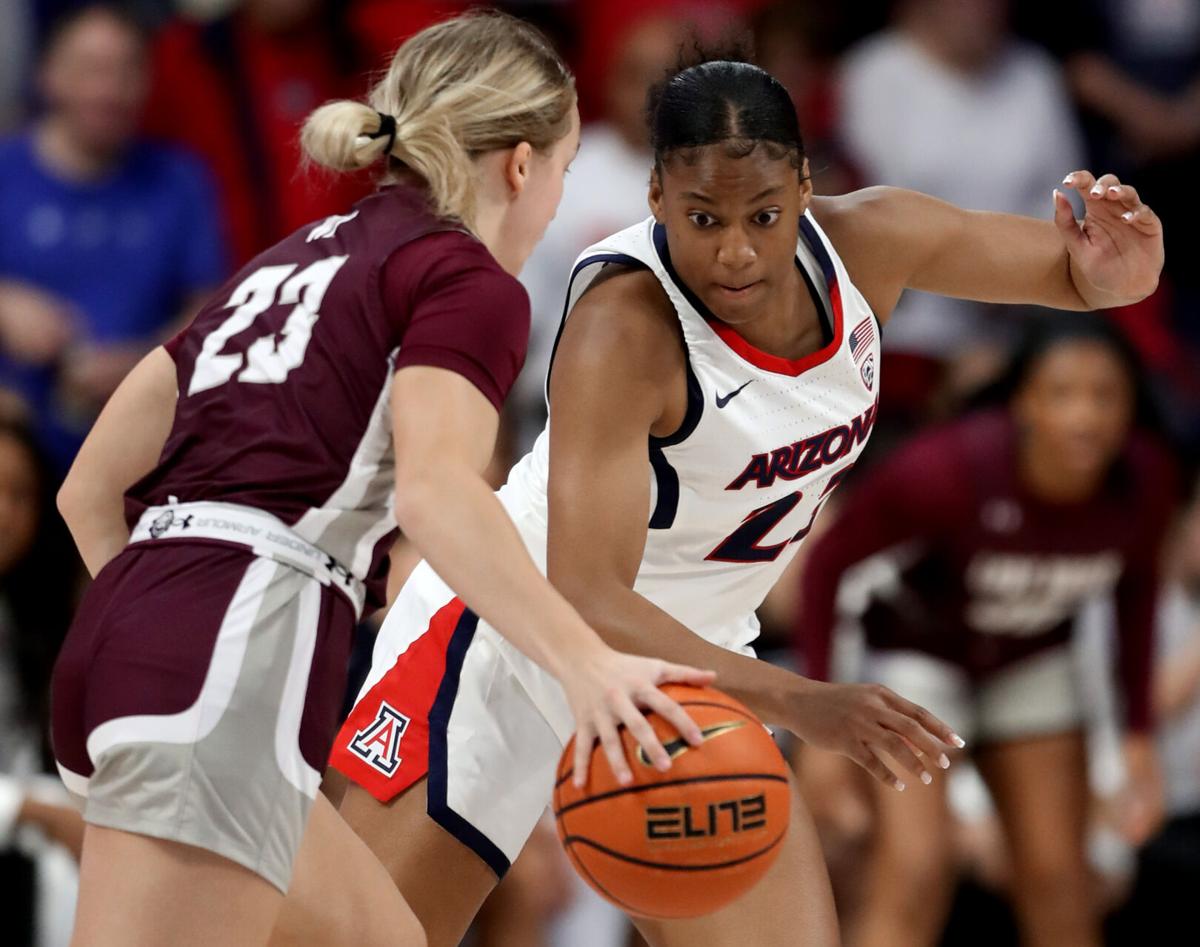 122122-tuc-spt-uawomenshoopsscouting-p1