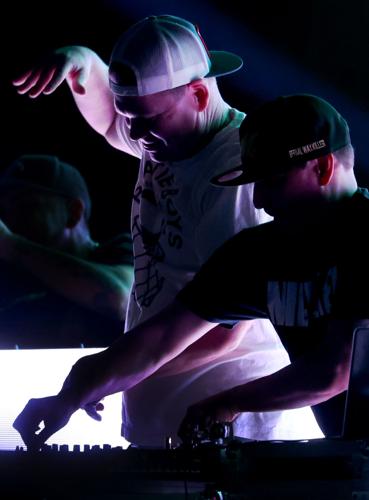 Red-Blue Showcase (copy)