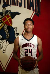 Arizona commit Jamari Phillips transferring to AZ Compass Prep; ex-Wildcat Dusan Ristic to Turkey