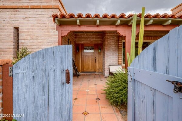 3 Bedroom Home in Tucson - $700,000