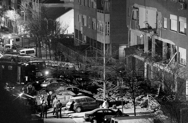 3 Madrid rail bomb suspects blow selves up  