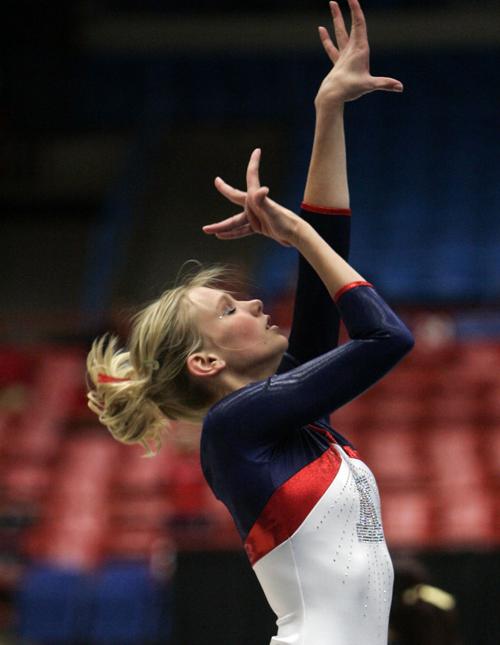 28 PAC 10 GYMNASTICS-p5