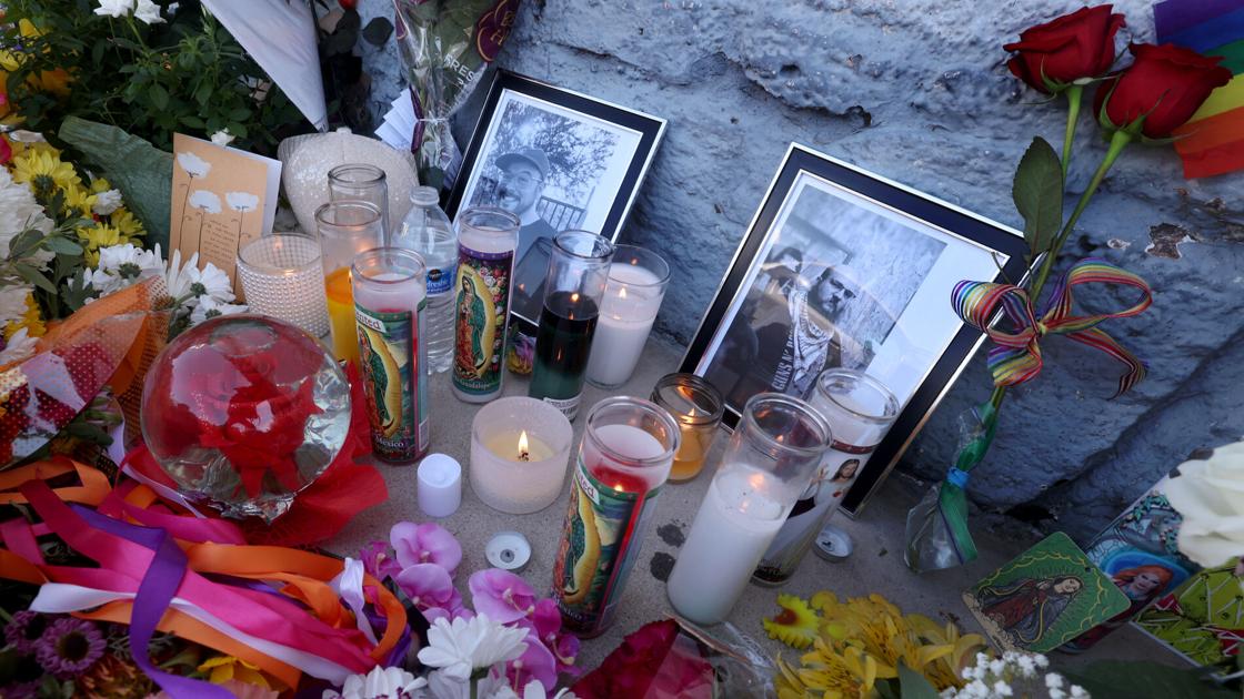 Gunman left note about hate; recently moved to Tucson, no connection to victims