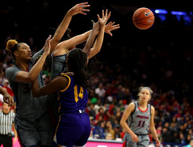 112119-sports-ua wbk-p23.JPG