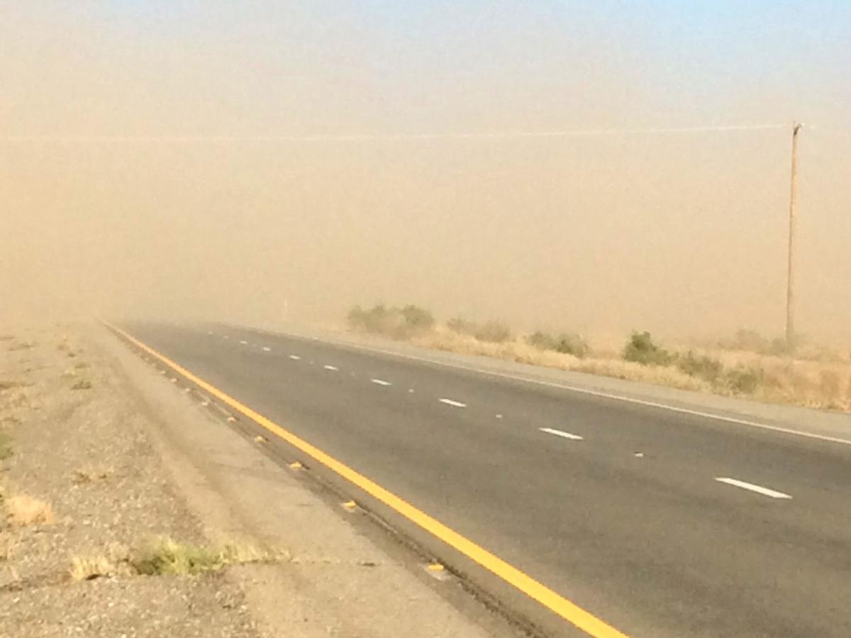 051316-metro-winddust-p3