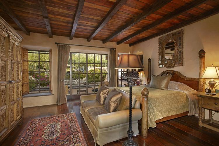 Home sale in Catalina Foothills