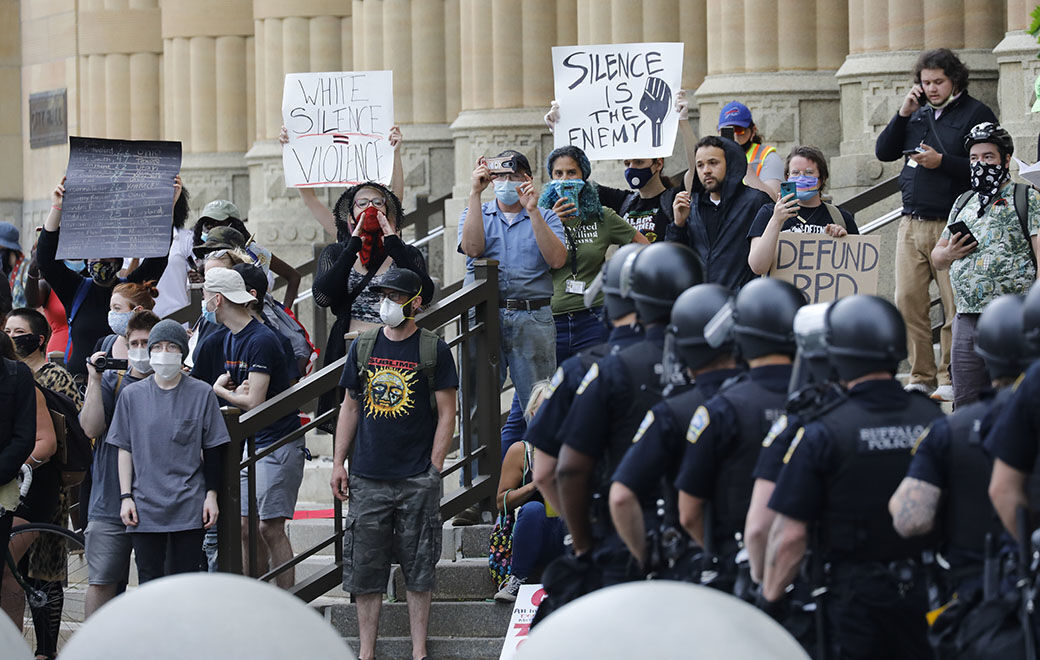 LOCAL NIAGARA SQUARE PROTEST GEE