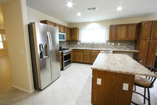 4 Bedroom Home in Oro Valley - $2,450