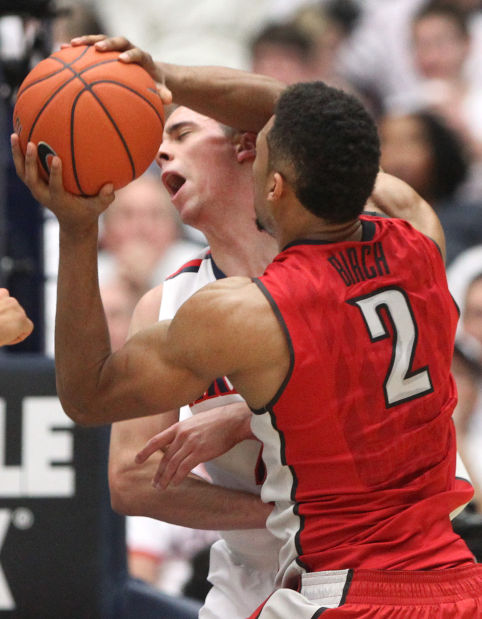 No. 2 Arizona 63, UNLV 58