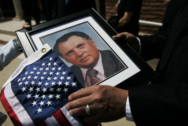 Ex-deputy chief marks last alarm on '35 firetruck   