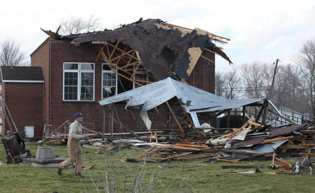 27 die as powerful storms spawn twisters from Gulf to Great Lakes    