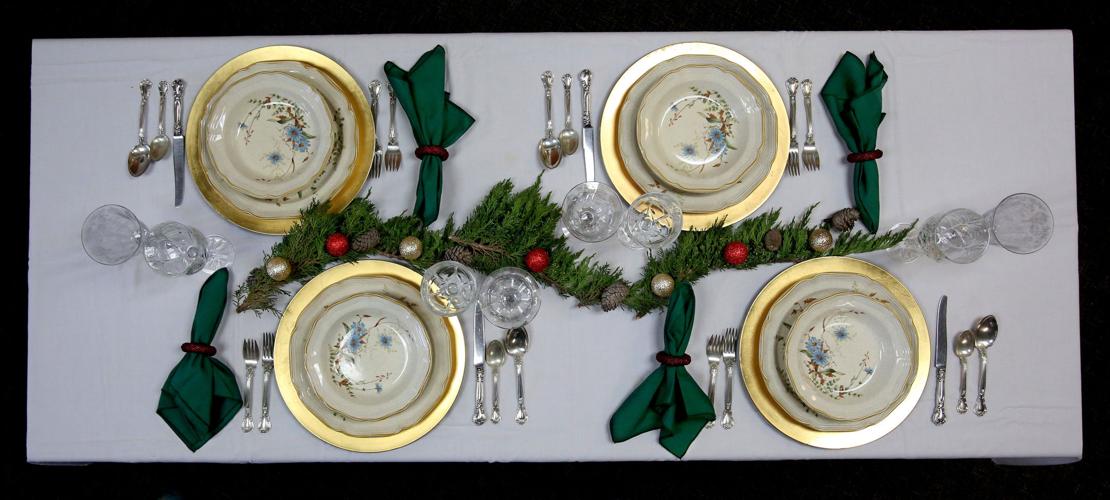 DIY holiday decorating setting the table