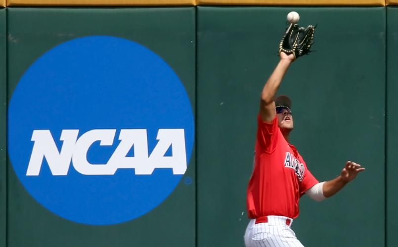 Arizona vs. Oklahoma State in College World Series