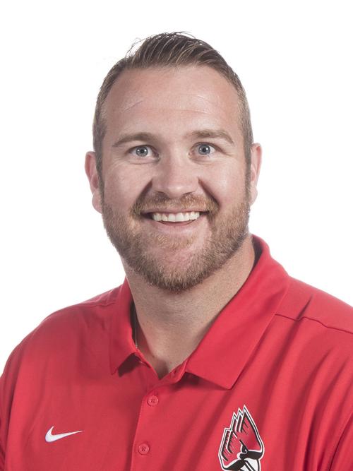 Arizona Wildcats will name ex-NFL lineman Kyle DeVan as offensive line coach Arizona Wildcats will name ex-NFL lineman Kyle DeVan as offensive line coach