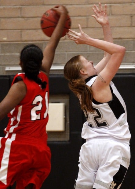 Mountain View girls vs. Tucson