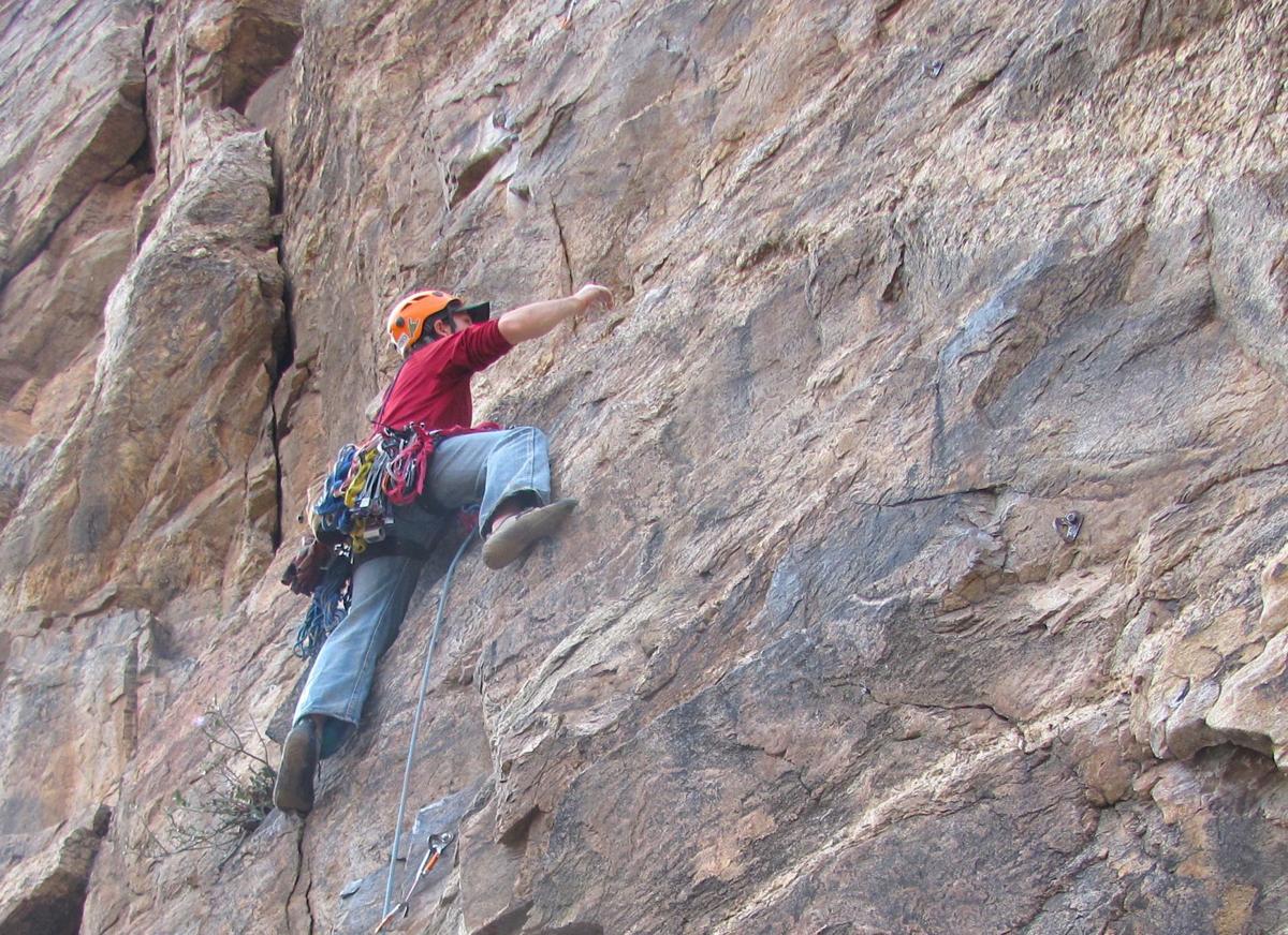 Recently developed Tucson rock climbing site is popular winter