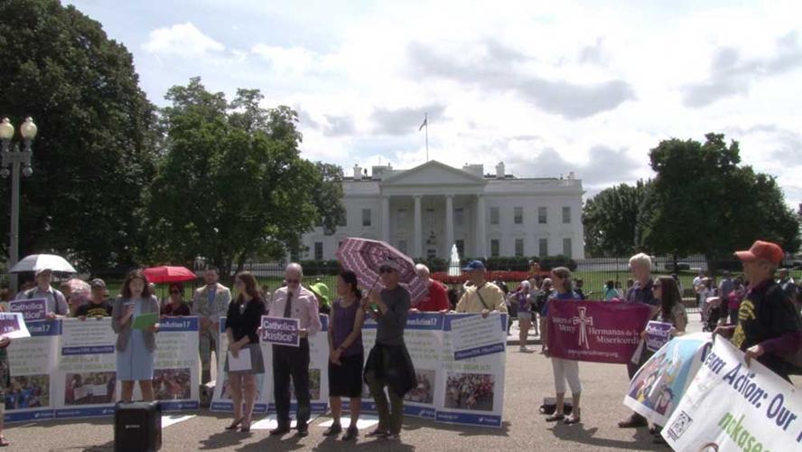 Religious groups rally outside White House