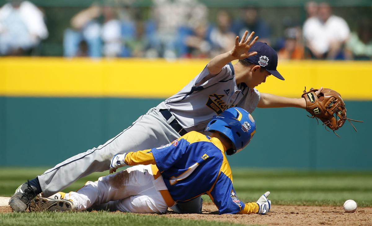 LLWS Australia Czech Republic Baseball