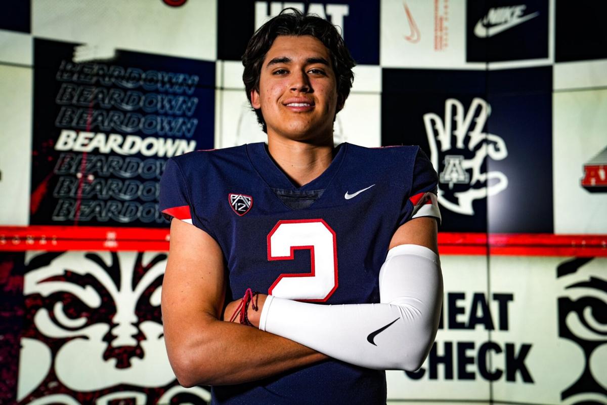 Kicker Michael Salgado-Medina