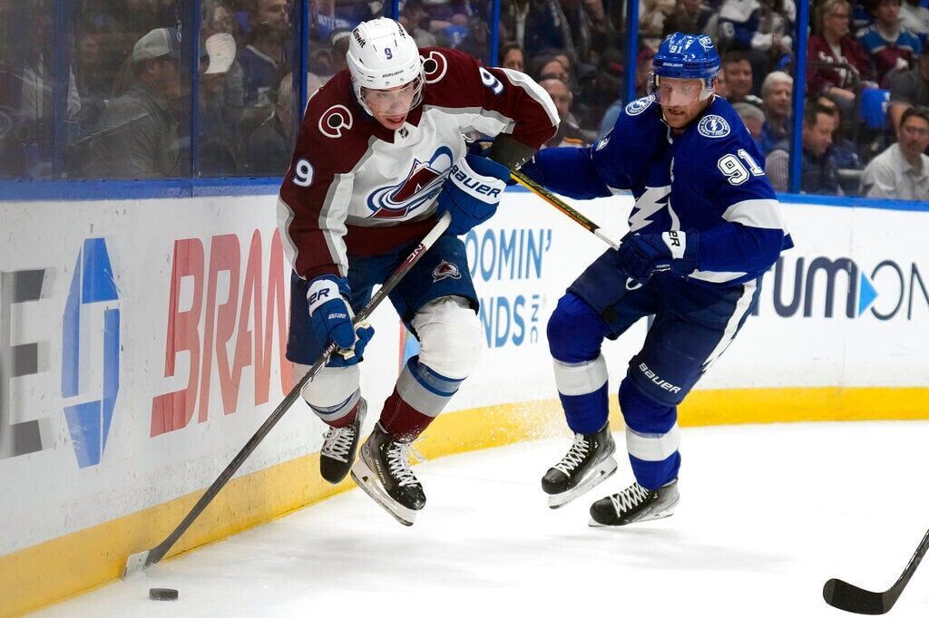 Avalanche Lightning Hockey