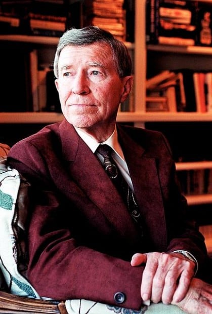 Ex-Gov. Evan Mecham dies  
