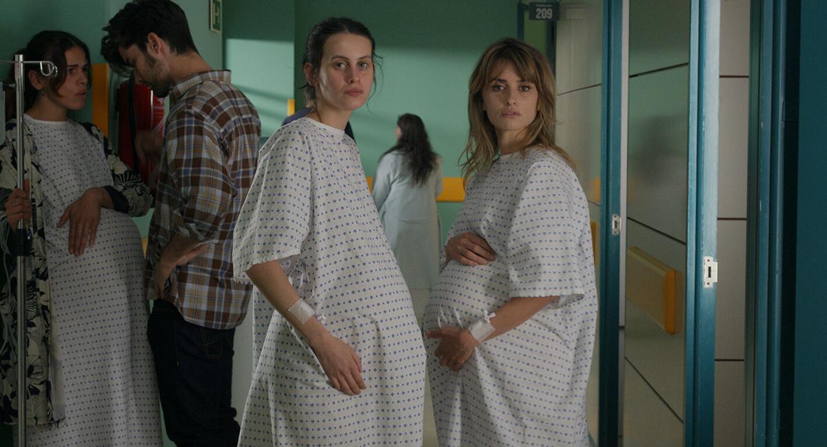 'Parallel Mothers'