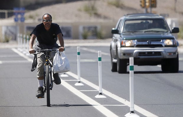 Protected bicycle online lanes