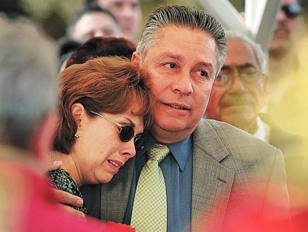 Singer foresaw the end, mom says  