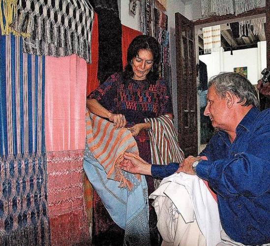 Traen a experta en historia del rebozo  