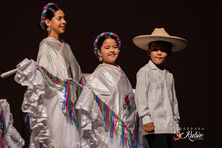 Ballet Folklorico Tapatio