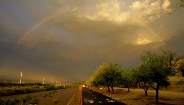 Major monsoon storm hits Tucson area