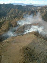 Firefighters halt wildfire's progress a quarter-mile from Bisbee structures