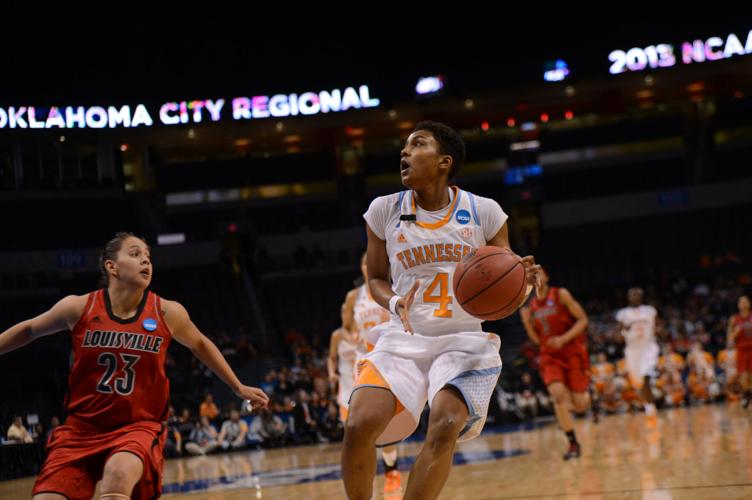 Tennessee Lady Volunteers vs Louisville Cardinals - Kamiko Williams