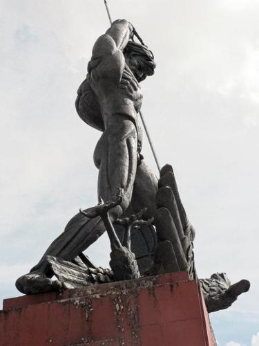 Reubicarán el monumento a Juárez  