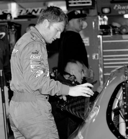 Earnhardt Jr. needs a Texas-sized move to keep Chase pace  
