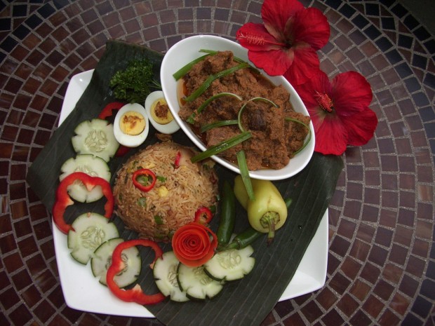 Diversity, communal eating set apart Indonesian cuisine   