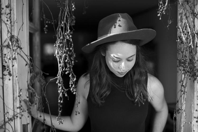 Grammy-winning folkie