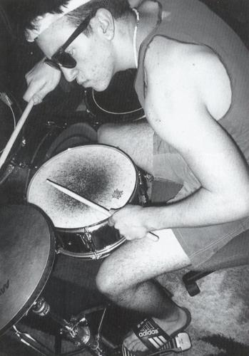 1990s cdo rockers roll into music pros   