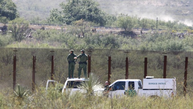 Arizona border agent shot and killed