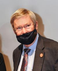 Senator wants Tucson investigated, with $100M-plus at stake, over employee vaccine rule