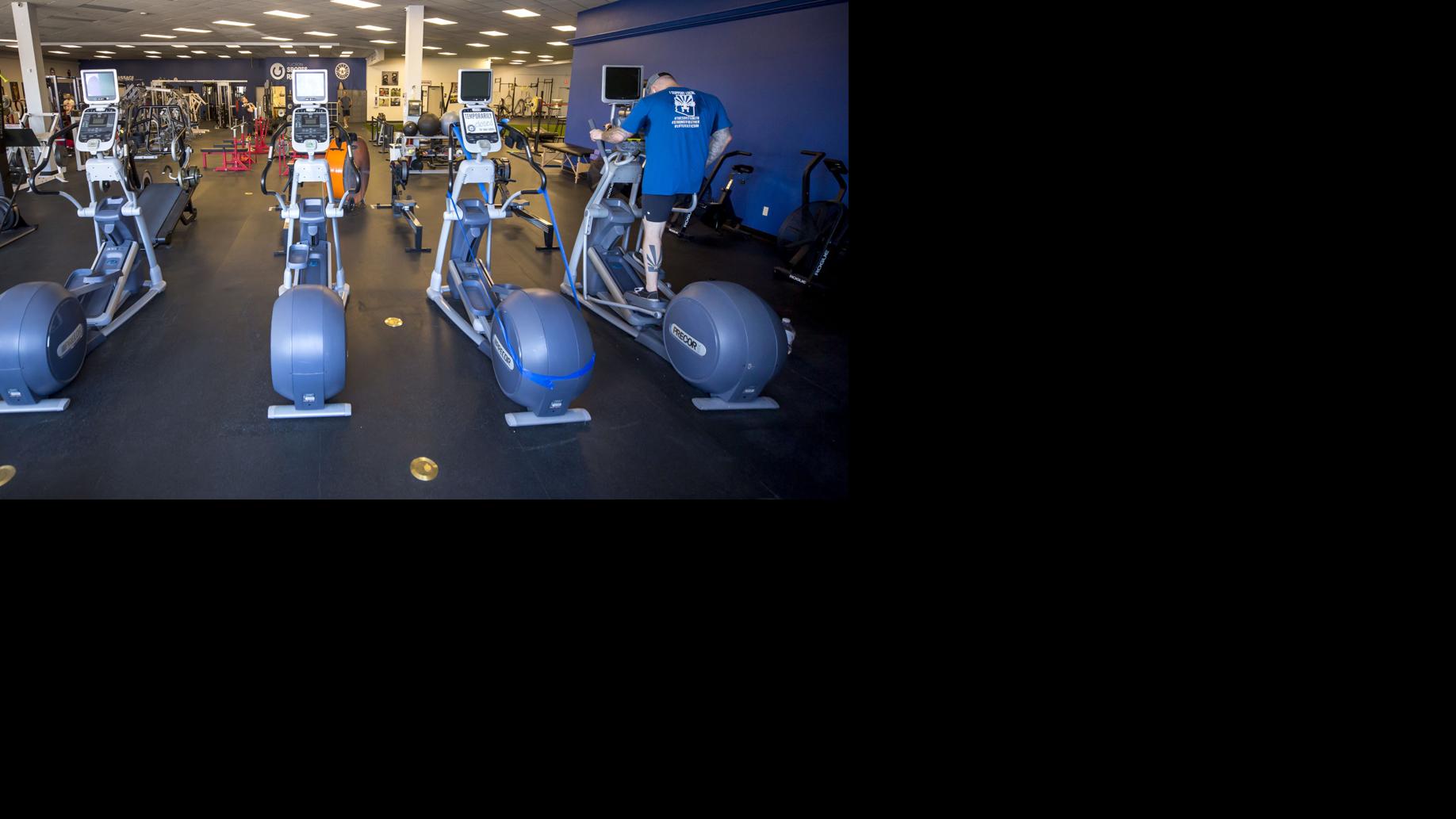 Arizona gyms should be allowed to reopen, former state health director says