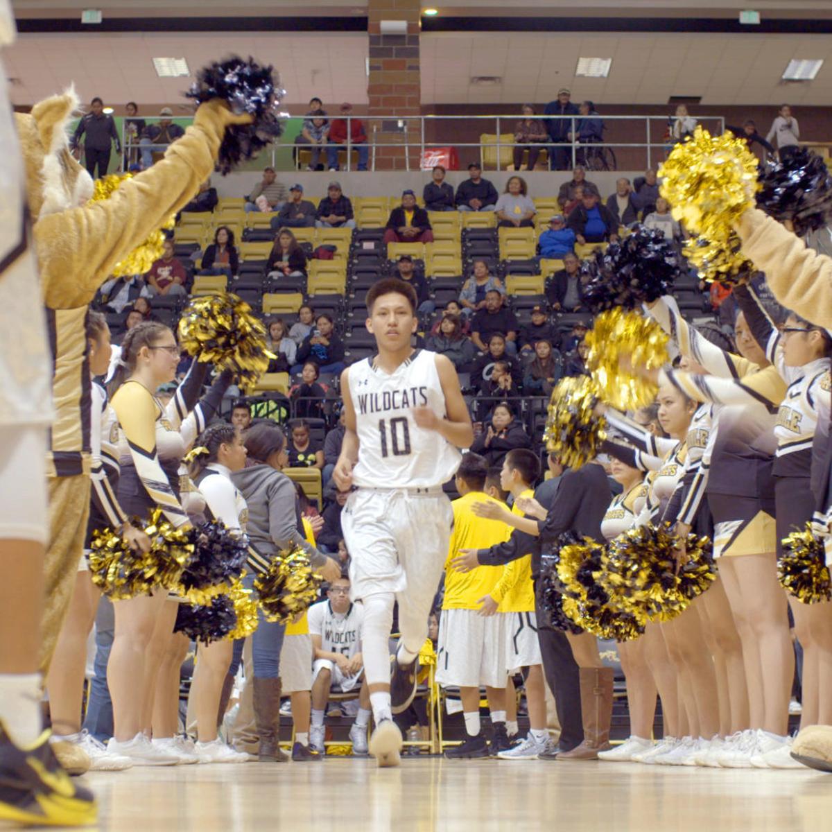 Basketball Or Nothing Covers Hoop Dreams On Navajo Nation Arizona And Regional News Tucson Com